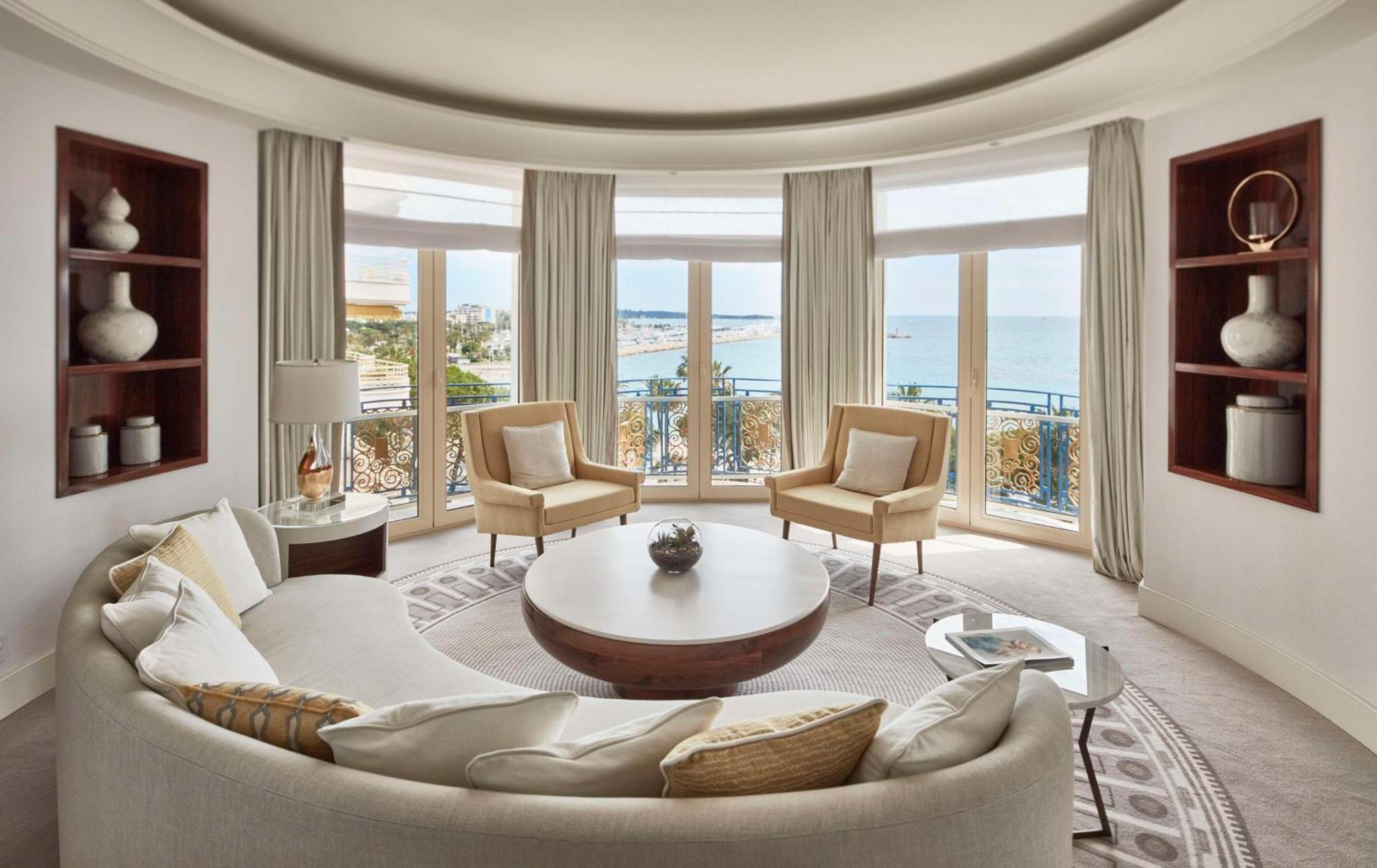 Hôtel Martinez, in The Unbound Collection by Hyatt Cannes Exterior foto Suite at the InterContinental Carlton Cannes